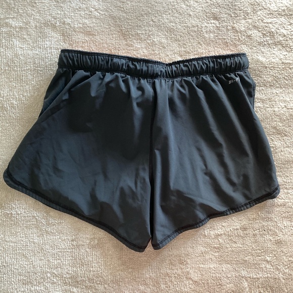 Nike Dri Fit Shorts - Picture 3 of 3